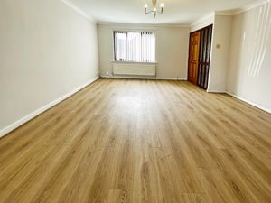 Lounge- click for photo gallery